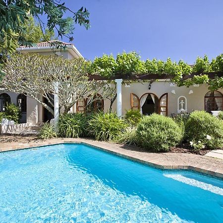 Tiana Guest House Cape Town Room photo