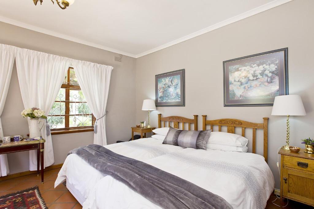 Tiana Guest House Cape Town Room photo